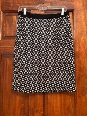 Talbots Black and White Floral-Print Pencil Skirt